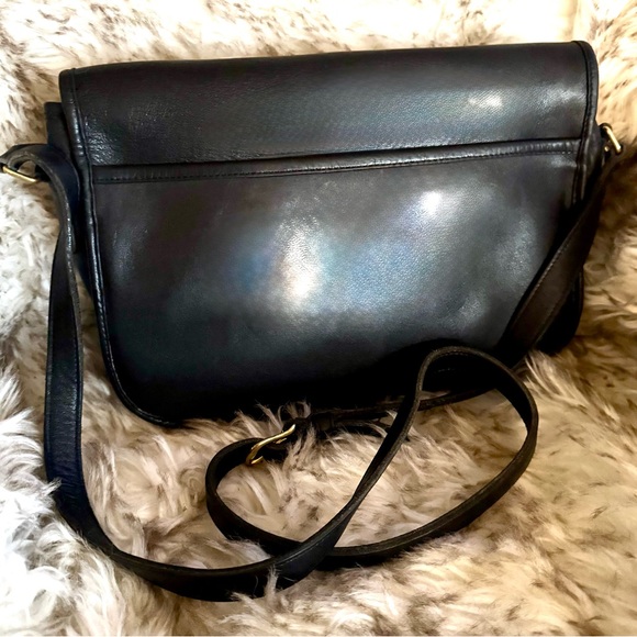 Vintage Coach City Bag Purse Pre-1994 Black Leather Crossbody 9790 - Picture 2 of 8
